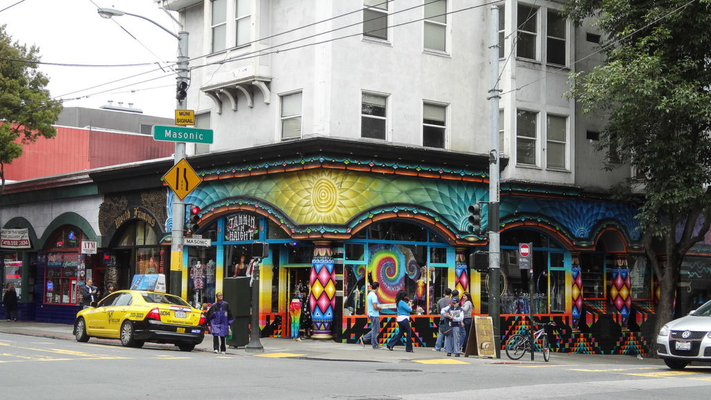 Mekka hipisákov a alternatívnych hnutí 60. a 70. rokov, štvrť Haight-Ashbury v San Franciscu.